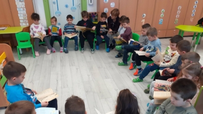 La Grădiniţa cu Program Prelungit Nr. 9 Baia Mare, Mihai Eminescu a fost sărbătorit în avans prin activitatea ,,Eminescu – poetul copilăriei”