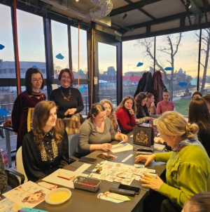 „Hub-ul învățătorilor” a reunit cadrele didactice din Maramureș în cadrul unei noi sesiuni de formare profesională