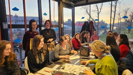 „Hub-ul învățătorilor” a reunit cadrele didactice din Maramureș în cadrul unei noi sesiuni de formare profesională