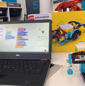 Robotică LEGO Education: educație pentru viitor la Clubul de robotică Minitehnicus din Baia Sprie