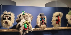 Expoziția „Misterul măștii populare românești” candidează pentru Top 3 expoziții din Cehia