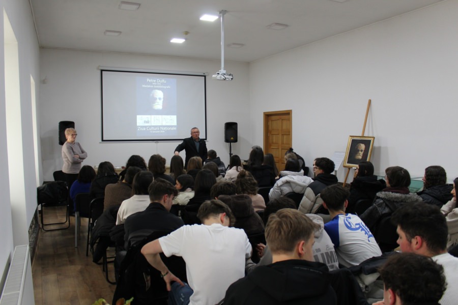 Elevii Colegiului Național „Vasile Lucaciu” Baia Mare au făcut o incursiune în viața și opera lui Petre Dulfu, la Muzeul Județean de Istorie și Arheologie Maramureș
