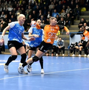 Meci spectaculos, încheiat cu o remiză între CS Minaur și campioana CSM București