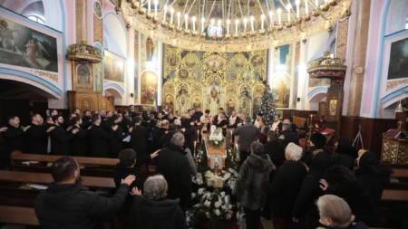 Profesorul Iustin Podăreanu a fost condus pe ultimul drum, Slujba înmormântării fiind oficiată de Preasfințitul Părinte Timotei Sătmăreanul