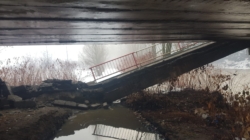 CJSU a hotărât interzicerea accesului tututor vehiculelor și al persoanelor neautorizate pe podul de la Vișeu de Jos și în zona de siguranță