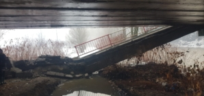 CJSU a hotărât interzicerea accesului tututor vehiculelor și al persoanelor neautorizate pe podul de la Vișeu de Jos și în zona de siguranță