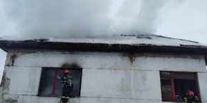 Incendiu într-o casă din Baia Mare, o persoană a fost găsită carbonizată