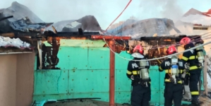 Nouă incendii, în weekend, în Maramureș. Cea mai dificilă intervenție a fost în Baia Mare