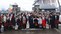 Preasfințitul Părinte Timotei Sătmăreanul s-a aflat în mijlocul credincioșilor Parohiei Ortodoxe „Nașterea Maicii Domnului” din localitatea Săpânța