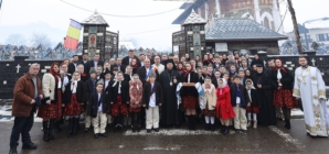 Preasfințitul Părinte Timotei Sătmăreanul s-a aflat în mijlocul credincioșilor Parohiei Ortodoxe „Nașterea Maicii Domnului” din localitatea Săpânța