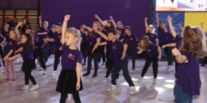 Clubul de dans Shall We Dance oferă un nou curs de dans pentru copii, în Baia Mare