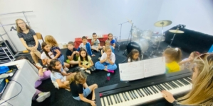 BiAcademy Music School Baia Mare organizează „Tabăra micilor artiști” pentru copii