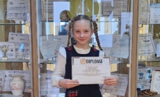 Eleva Teodora Codreanu de la Școala Gimnazială „George Coșbuc” a obținut premiul de excelență la concursul de matematică „LuminaMath”