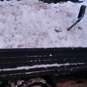 Restricții de circulație pe unele străzi din Sighet pentru o nouă acțiune de transport al zăpezii