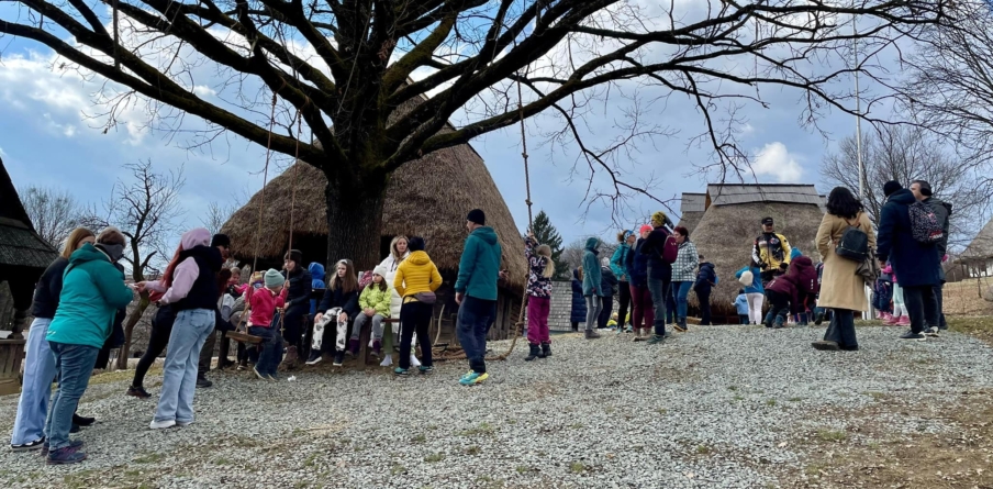 La Muzeul Satului Baia Mare va avea loc a V-a ediție a super aventurii „Găsește mărțișorul bucuriei în inima tradițiilor și obiceiurilor maramureșene”