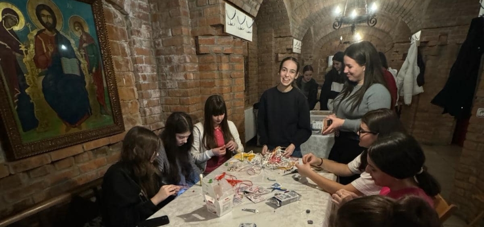 ASCOR Baia Mare organizează tradiționalul atelier caritabil de mărțișoare