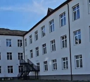 La Școala „Ion Luca Caragiale” Baia Mare se desfășoară proiectul educațional internațional eTwinning „Playing Together Outdoors”