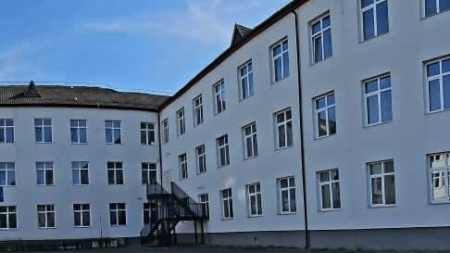 La Școala „Ion Luca Caragiale” Baia Mare se desfășoară proiectul educațional internațional eTwinning „Playing Together Outdoors”