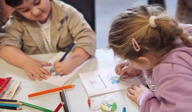 Ateliere de confecționat mărțișoare la Parohia „Înălțarea Domnului” din Baia Mare