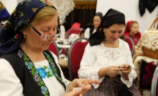 Coașul păstrează tradiția: Se organizează șezătoare pe 14 februarie