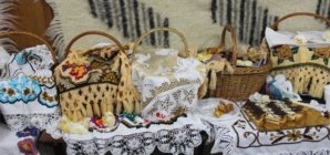 Șezătoare tradițională la Chiuzbaia: comunitatea este invitată să ducă mai departe obiceiurile locale