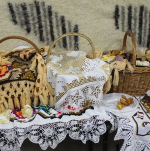 Șezătoare tradițională la Chiuzbaia: comunitatea este invitată să ducă mai departe obiceiurile locale