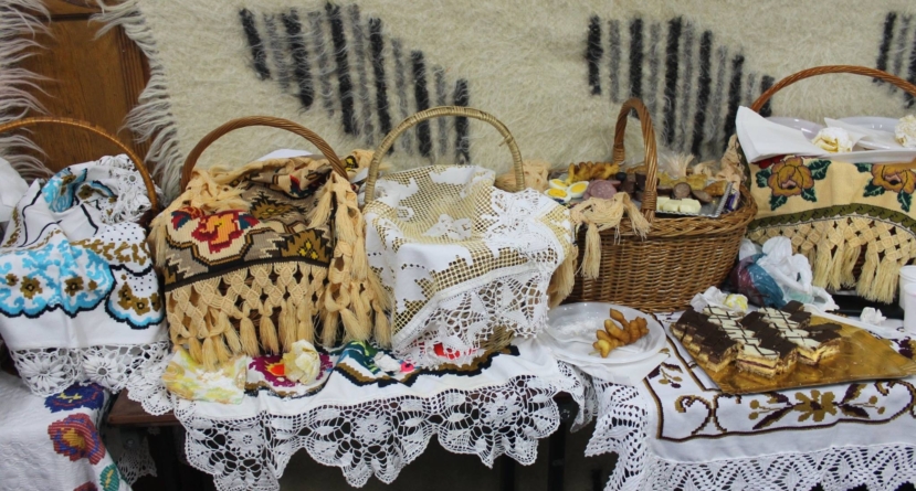 Șezătoare tradițională la Chiuzbaia: comunitatea este invitată să ducă mai departe obiceiurile locale