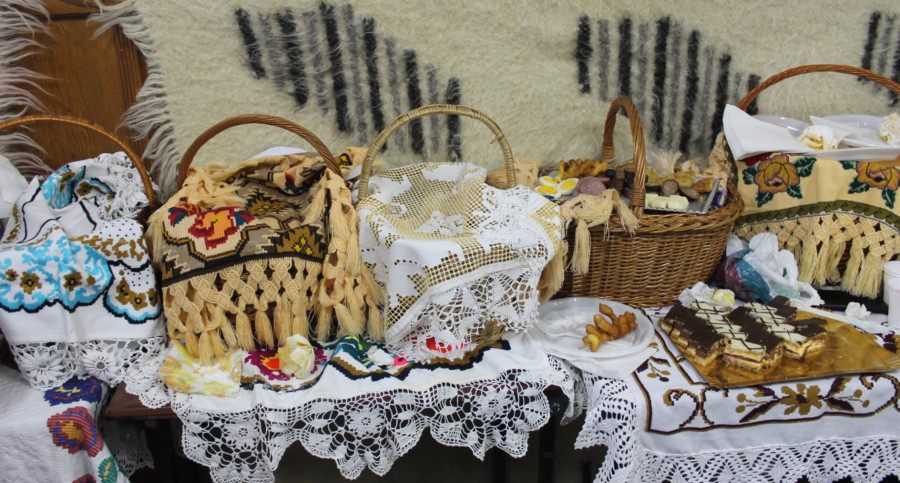 Șezătoare tradițională la Chiuzbaia: comunitatea este invitată să ducă mai departe obiceiurile locale