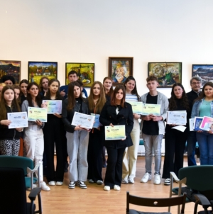 Elevii sunt invitați să se înscrie la Concursul de creație literară „Talente sighetene”