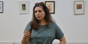 „Cutia cu ecouri”: Artista Postumia Rus expune la Galeria de Artă UAP Baia Mare lucrări de gravură mică și ex libris