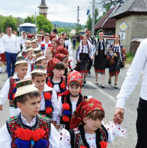 Joc și tradiție: La Șieu se reînființază Ansamblul de Dansuri Populare