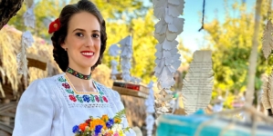 Artista Gabriela Ardusătan împlinește azi o frumoasă vârstă