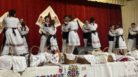 „Lăsatu’ Secului”: Asociația Tradiții Maramureșene organizează un spectacol de cântece și jocuri strămoșești