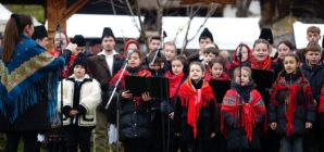 Pricesne și emoție la Inău: Concert de suflet organizat în 8 martie