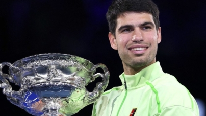 Carlos Alcaraz îl învinge pe Novak Djokovic și câștigă primul titlu la Australian Open