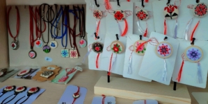 Suveniruri cu suflet, disponibile la Muzeul Satului din Baia Mare