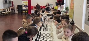 Târgu Lăpuș: 60 de copii au participat la primul atelier de șah „Puterea Gândului”
