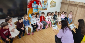 Ziua Națională a Lecturii, marcată de preșcolarii Grădiniței „Micul Prinț” din Baia Mare