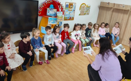 Ziua Națională a Lecturii, marcată de preșcolarii Grădiniței „Micul Prinț” din Baia Mare