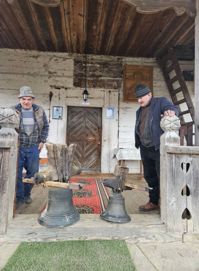 Clopotele bisericii monument istoric din Glod vor fi recondiționate