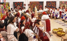 „Șezătoarea Generațiilor” de la Suciu de Sus a readus la viață spiritul satului de altădată, reunind bunici, părinți și copii