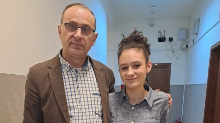 O elevă de la „Șincai” s-a calificat la etapa națională a concursului „Istorie și societate în dimensiune virtuală”