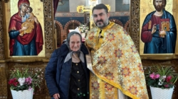 Exemplu de credință și jertfă: După 16 ani, nana Ana se retrage din rolul de prescurăreasă a bisericii ortodoxe din Fărcașa