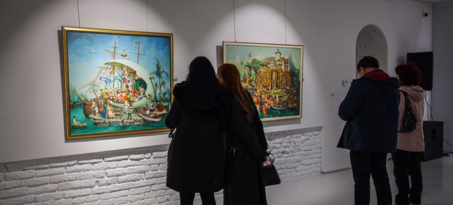 Universul fascinant al artistului Eugeniu Barău, dezvăluit la Colonia Pictorilor Baia Mare prin expoziția „VINO și VEZI”