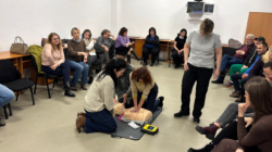 Cadre didactice din Baia Mare, instruite pentru intervenții de prim ajutor în situații de urgență