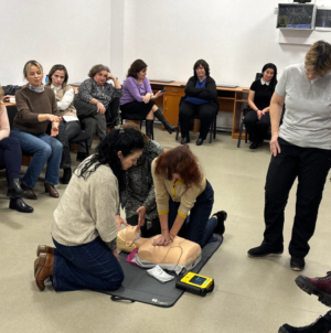Cadre didactice din Baia Mare, instruite pentru intervenții de prim ajutor în situații de urgență