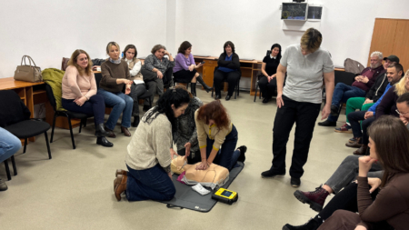 Cadre didactice din Baia Mare, instruite pentru intervenții de prim ajutor în situații de urgență