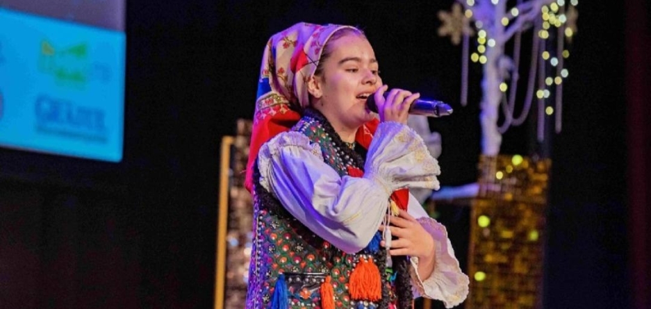 Anais Maria Țicală, o mică vedetă cu un drum promițător în muzică