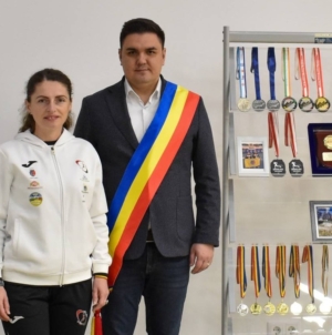 Campioana Nicoleta Sasu, aniversată la Târgu Lăpuș cu prilejul împlinirii a 40 de ani