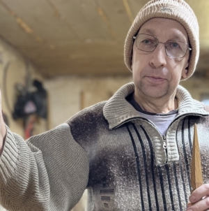 Meșterul Ioan Borodi din Budești dă viață lemnului și păstrează vie moștenirea culturală a Maramureșului
